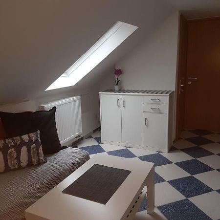 Ruhige Gemuetliche Ferienwohnung In Karlsruhe Daxlanden Fuer Monteure, Pendler, Geschaefsreisen, Wochenendreisen Extérieur photo