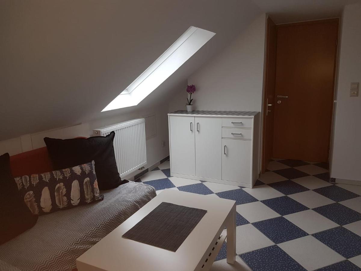 Ruhige Gemuetliche Ferienwohnung In Karlsruhe Daxlanden Fuer Monteure, Pendler, Geschaefsreisen, Wochenendreisen Extérieur photo